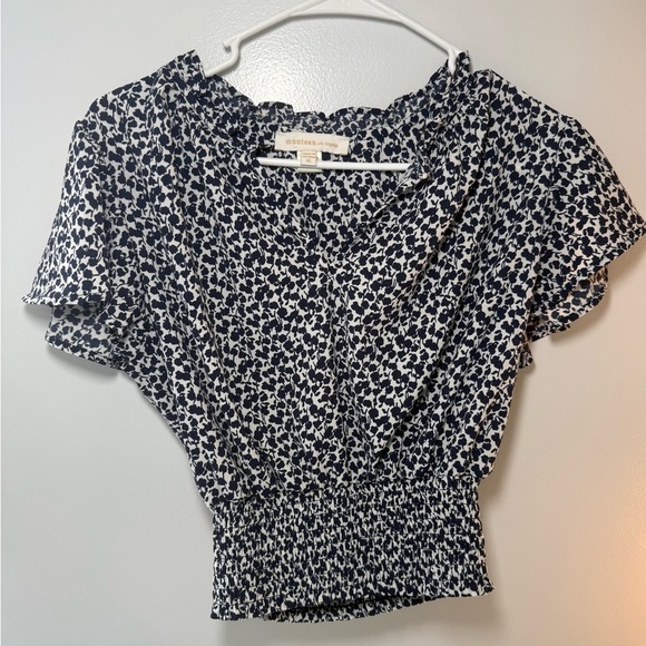 Monteau Black and White Ruched Blouse - Picture 2 of 6